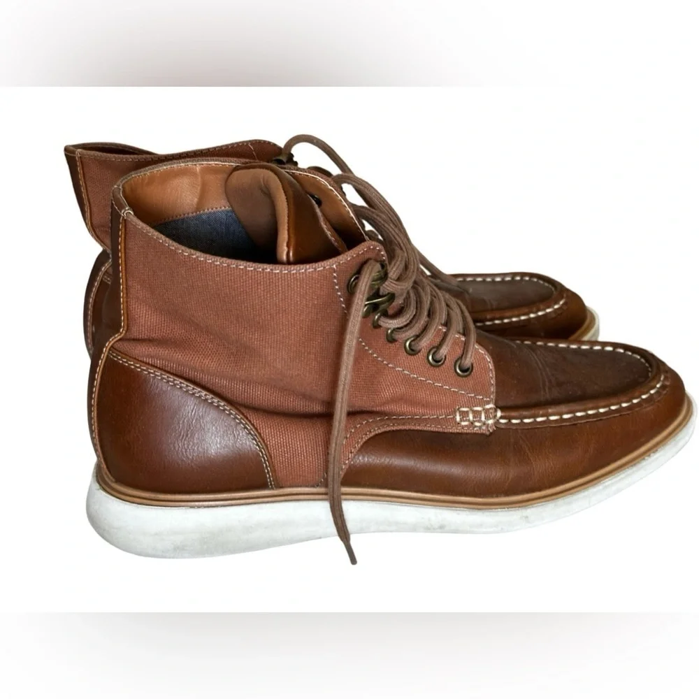 Robert Wayne men’s 10